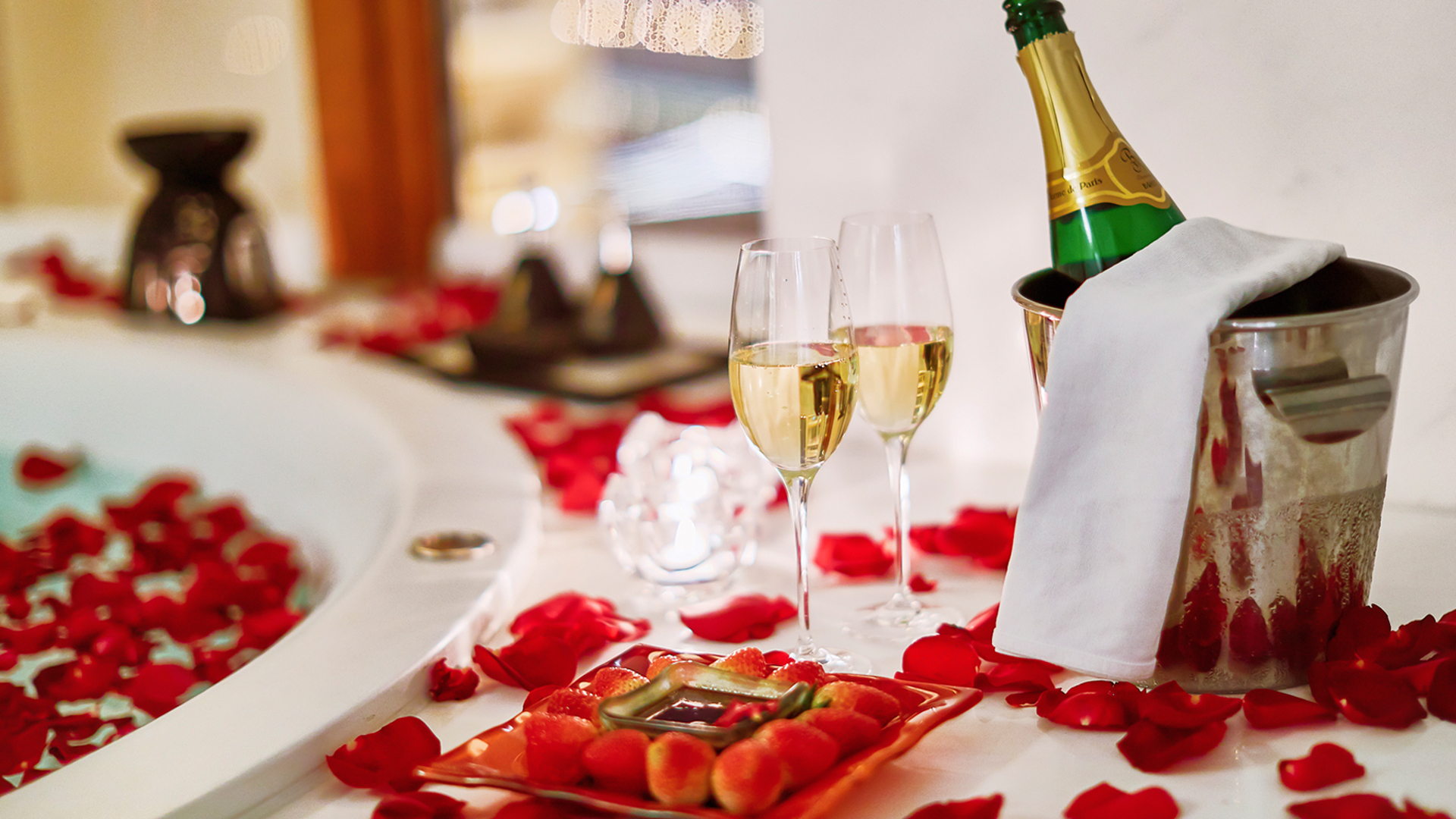BTCNTR-Banyan Tree Romance